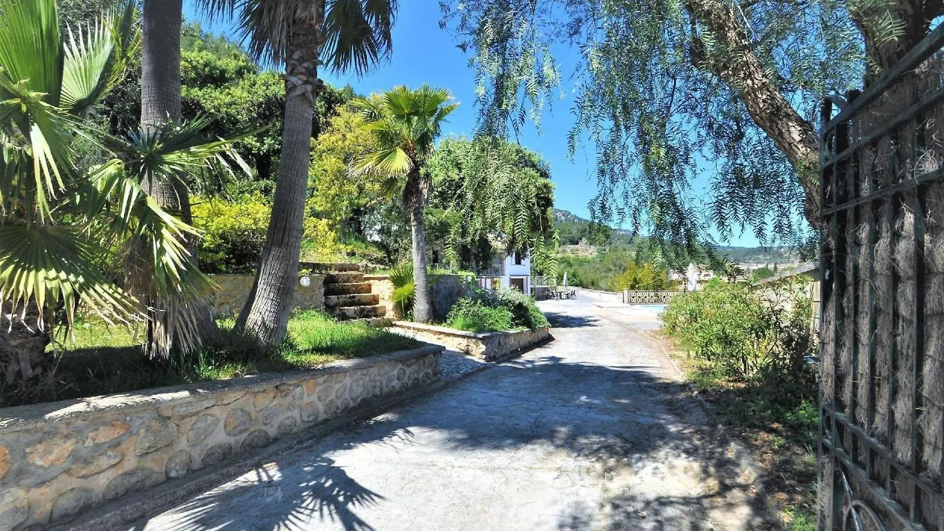 Ferienhaus Mit Privatpool Fuer 6 Personen Ca 136 Qm In Esporles, Mallorca Westkueste Von Mallorca スペイン